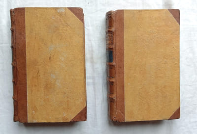 Bibliothèque physico-économique instructive et amusante, année 1786 ou cinquième année, en 2 tomes, contenant des Mémoires et observations pratiques sur l'Economie rurale, les nouvelles découvertes les plus intéressantes dans les arts utiles et agréables ; la description et la figure de nouvelles machines, des instruments qu'on doit y employer, d'après les expériences des Auteurs qui les ont imaginées, des recettes, pratiques, procédés, médicaments nouveaux, externes ou internes qui peuvent intéresser les hommes et les animaux ; les moyens d'arrêter les incendies et autres événements provenans des vices et des alterations de l'air ; de nouvelles vues sur plusieurs points d'économie domestique et en général sur tous les objets d'utilité et d'agréments dans la vie civile et privée etc, A Paris, chez Buisson, 1786