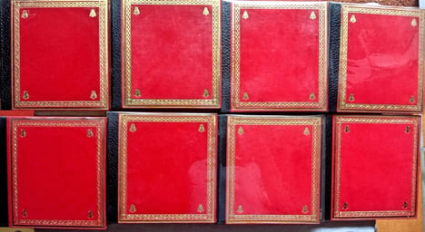 Le Mémorial de Sainte Hélène, en 8 volumes, édition nominative et numérotée, achevé d'imprimer le 10 mars 1965 sur les presses de l'Imprimerie ...