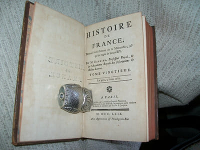 HISTOIRE DE FRANCE depuis l'établissement de la Monarchie jusqu'au règne de Louis XIV. TOME XX.