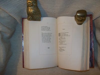 LE LIVRE DES CENT BALLADES contenant des conseils à un Chevalier pour aimer loyalement et les réponses aux ballades.