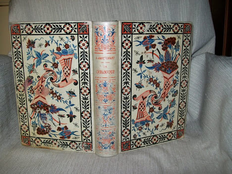 HISTOIRE DE LA CERAMIQUE. Etude descriptive et raisonnée des poteries de tous les temps et de tous les peuples.. JACQUEMART Albert