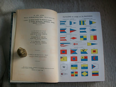 LES DERNIERS BALEINIERS FRANCAIS. Un demi siècle d'histoire de la grande pêche baleinière en France de 1817 à 1867. Préface d'Emile Gabory.