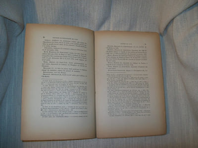 ABBAYES ET PRIEURES de l'Ancienne Frane. recueill historique des Archevêchés, Evêchés, Abbayes et Prieurés. TOME X Province ecclésiastique de Lyon, 1re partie diocèses de Lyon et de Saint Claude.
