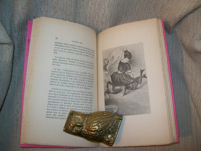 QUINZE ANS. Roman sur la discipline familiale suivi de Sonia ou la Belle Etudiante et de Vingt Lettres sur les châtiments corporels dans l'éducation des jeunes filles.