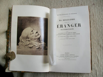 CHANSONS DE BERANGER Chansons anciennes (2 volumes) DERNIERES CHANSONS DE BERANGER de 1834 à 1851 (1 volume) OEUVRES POSTHUMES DE BERANGER et MA BIOGRAPHIE (1 volume).