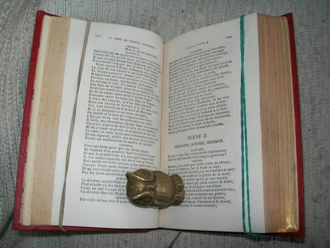 THEATRE COMPLET. Nouvelle édition imprimée d'après celle de 1682.. CORNEILLE