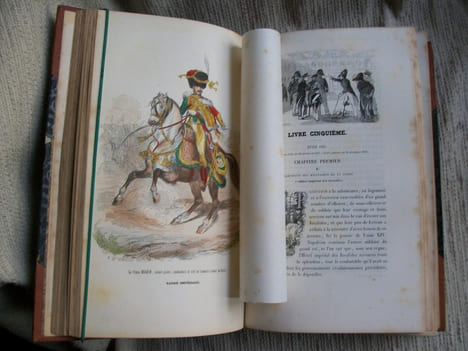 HISTOIRE ANECDOTIQUE POLITIQUE ET MILITAIRE DE LA GARDE IMPERIALE.. MARCO de SAINT-HILAIRE Emile