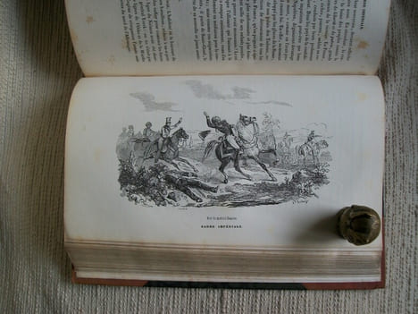 HISTOIRE ANECDOTIQUE POLITIQUE ET MILITAIRE DE LA GARDE IMPERIALE.. MARCO de SAINT-HILAIRE Emile