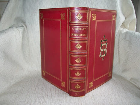 JESUS-CHRIST. Avec une étude sur l'art chrétien par E Cartier. 5e édition.. VEUILLOT Louis