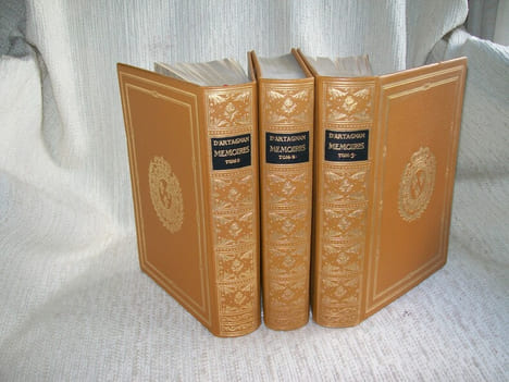 MEMOIRES DE MR D'ARTAGNAN Capitaine de la Première Compagnie des Mousquetaires du Roi.. D'ARTAGNAN