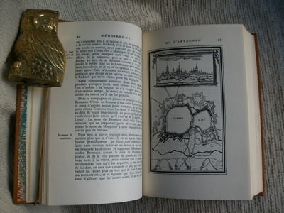 MEMOIRES DE MR D'ARTAGNAN Capitaine de la Première Compagnie des Mousquetaires du Roi.