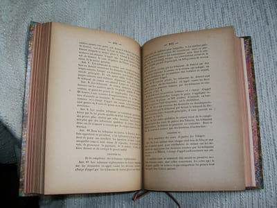 LEGISLATION OTTOMANE ou recueil des lois, règlements, ordonnances, traités, capitulations et autres documents officiels de l'Empire Ottoman. 2e PARTIE DROIT PUBLIC INTERIEUR. Publiée par Demetrius Nicolaïdes.