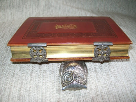HEURES DU MOYEN AGE.. undefined