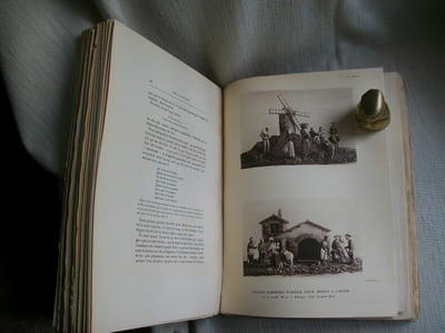 NOEL EN PROVENCE. Usages, crèches, santons, Noëls, Pastorales.