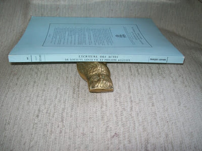 L'ECRITURE DES ACTES de Louis VI Louis VII et Philippe-Auguste.
