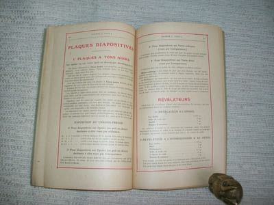 SOCIETE ANONYME DES PLAQUES PELLICULES ET PAPIERS J JOUGLA. Etablissements Jougla et Lumière Réunis. Notice prix courant.