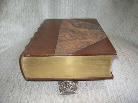 GUIDE DE L'AMATEUR DE LIVRES A GRAVURES DU XVIIIe siècle. 6e édition revue, corrigée et considérablement augmentée par Seymour de Ricci.. COHEN Henri