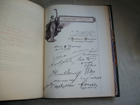 LE PACTE GENERAL DE RENONCIATION A LA GUERRE comme instrument de Politique Nationale. La réception des Plénipotentiaires à l'Hôtel de Ville.. WEISS ...