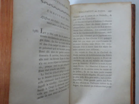 [VOLTAIRE]. Histoire du Parlement de Paris Tomes I & II. Amsterdam (1769). E.O.. VOLTAIRE