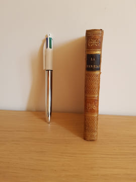 La Henriade, poëme par Voltaire avec les notes. Voltaire