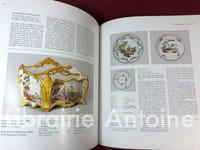 Lumières sur le XVIIIe siècle. Beaux-Arts et arts décoratifs des collections du Monastère royal de Brou. Textes de Alain Gros, Paul Cattin, Magali Briat-Philippe.
