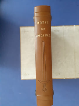 Tristan et Iseut.
Renouvelé d'après les manuscrits de Thomas, des deux Bérou et de la " Folie Tristan " de Berne conférés avec la " Saga " du Frère ...