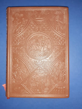 La Chanson de Roland
D'après le manuscrit. Adaptation en Français Catherine Petit
Illustrations d après la tapisserie de la Reine Mathilde
. ...