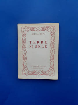 Terre fidèle
. Daniel-Rops