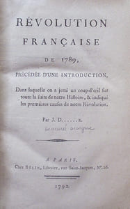 Révolution française de 1789, précédée d'une introduction, dans laquelle on a jeté un coup-d'il sur toute la suite de notre histoire, & indiqué les premières causes de notre Révolution. Tome premier [seul paru], renfermant le récit des divers événemens qui se sont passés dans l'Assemblée des Notables en 1787, jusqu'aux journées des 5 & 6 octobre 1789 inclusivement. Par J. D......e [i.e. Jacques Dulaure ?]. (ACCOMPAGNÉ D'UN ASSIGNAT DE 25 SOLS).