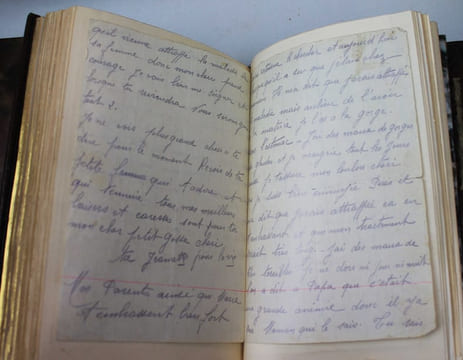 Souvenirs d'un médecin de la Préfecture de police et des prisons de Paris (1914-1918).. MATA-HARI, BIZARD, Léon