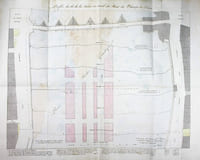 Projet du Palais de Justice de Lyon, et mémoire sur le choix de son emplacement, soit à la place de Roanne, soit sur les roches de la Saône, en aval du Pont du Change. Accompagné de onze planches gravées