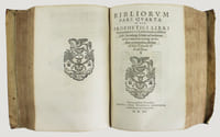 Testamentis Veteris Biblia Sacra, sive Libri canonici priscae Judaeorum ecclesiae à Deo traditi, latini recens ex Hebraeo facti, brevibusq. scholiis illustrati ab Immanuele Tremellio & Francisco Junio. Accesserunt libri qui vulgo dicuntur Apocryphi ... quibus etiam adjunximus Novi Testamenti libros ex sermone Syro ab codem Tremellio & ex Graeco à Theodore Beza in latinum verso, notisq.