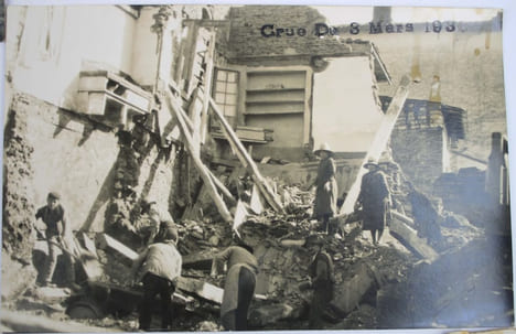 Crue de Mars 1930. 12 photographies - cartes postales de Jacqyes Reynaud montrant la crue du 3 mars puis la décrue du 5 Mars 1930.. GAILLAC
