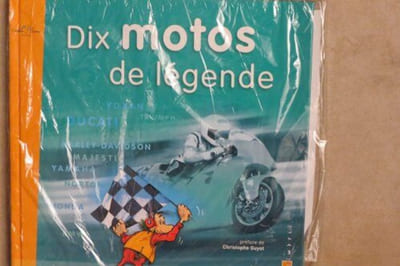 Dix motos de légende - inclus deux planches de 10 timbres