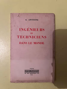 Ingénieurs et techniciens dans le monde