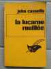 La lucarne rouillée masque. John Cassells