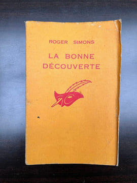 La bonne découverte masque. Roger Simons