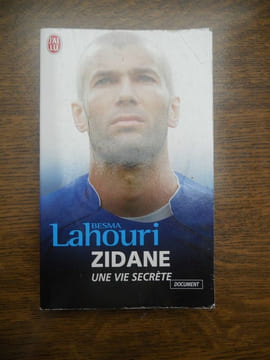 Besma lahouri zidane une vie secrète J'ai lu document. Lahouri Besma