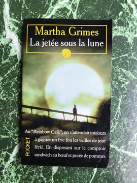 La jetée sous La lune pocket Presses de La Cité. Martha Grimes