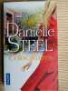 DANIELLE steelcolocataires pocket. 
