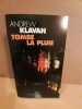 Tombe la pluie points. Andrew Klavan