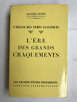 L'église Des Temps Classique L'ère Des Grands Craquements. undefined