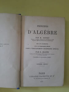 Principes d'Algebre