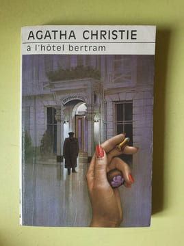 À I'hôtel Bertram. Agatha Christie