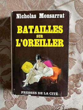 Batailles sur l'oreiller. Nicholas Monsarrat