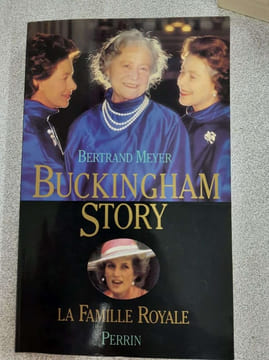 Buckingham story / la famille royale. Bertrand Meyer