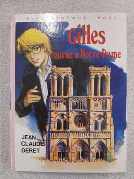 Gilles tourne à Notre-Dame. Jean-Claude Deret