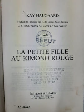 Petite fille kimono rouge. René Guillot