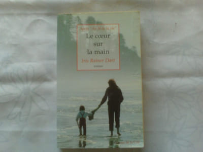 Le coeur sur la main : roman (Romans)