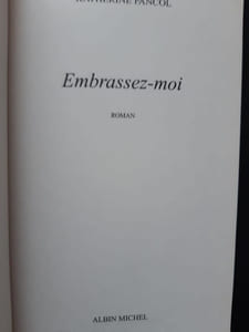 Embrassez-Moi